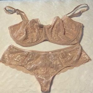 Victoria’s Secret Wicked Bra Set 36DDD/M